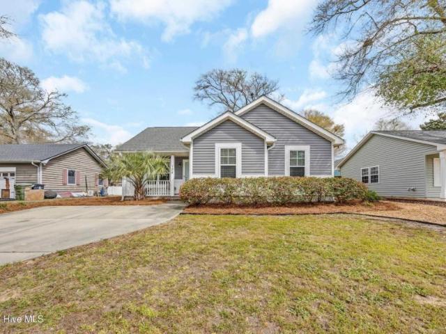 House for sale in Oak Island, North Carolina
