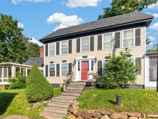 House for sale in New Hampshire