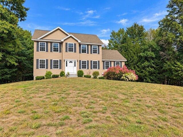 House for sale in New Boston, Hillsborough County
