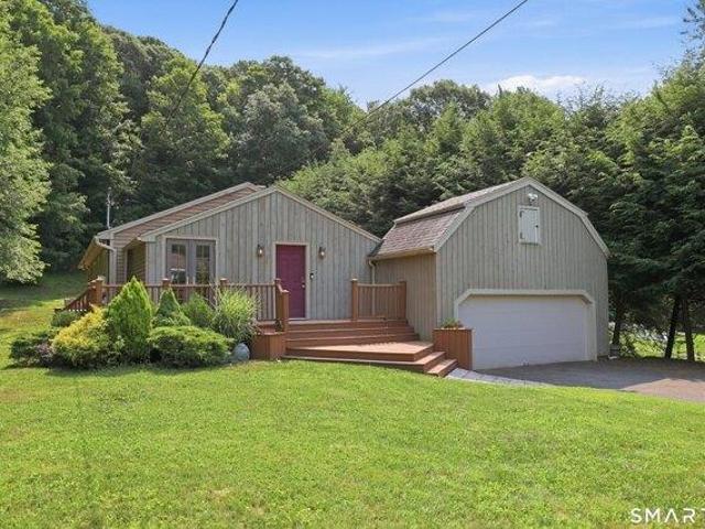 House for sale in New Fairfield, Connecticut