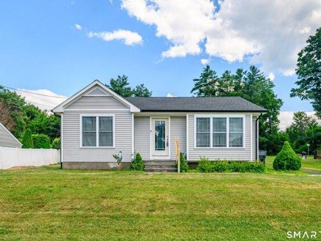 House for sale in New Fairfield, Connecticut