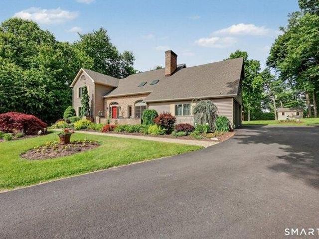 House for sale in New Fairfield, Connecticut