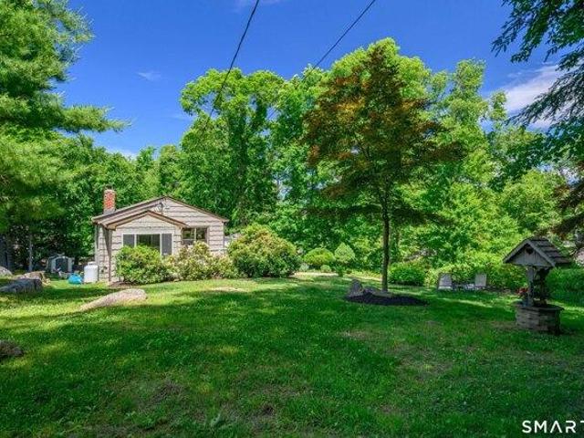House for sale in New Fairfield, Connecticut