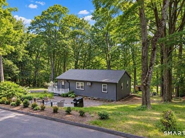 House for sale in New Fairfield, Western Connecticut Planning Region
