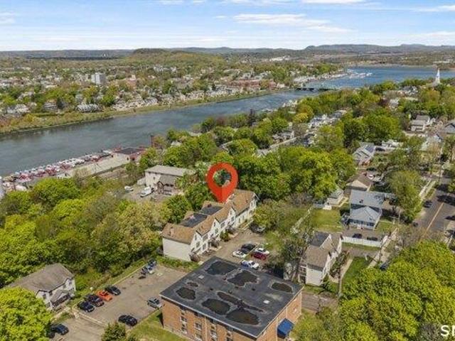 Condo for sale in New Haven, Connecticut