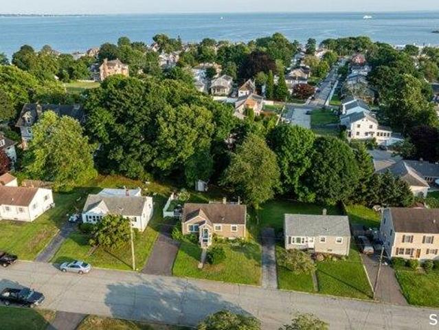House for sale in New London, Connecticut