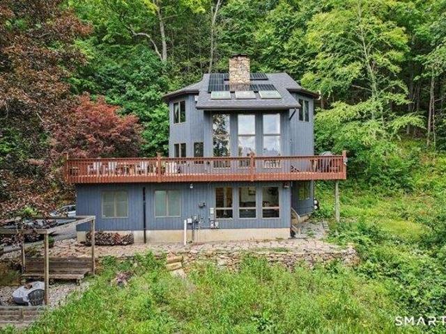 House for sale in Gaylordsville, Connecticut
