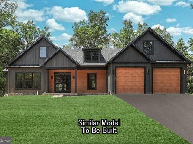 House for sale in New Oxford