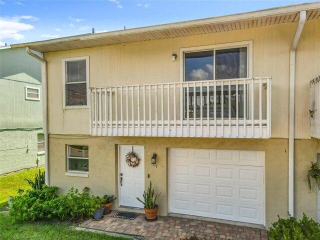 House for sale in New Smyrna Beach, Florida