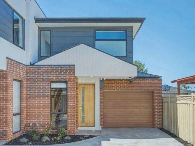 Townhouse for rent in Camerons Creek, Victoria