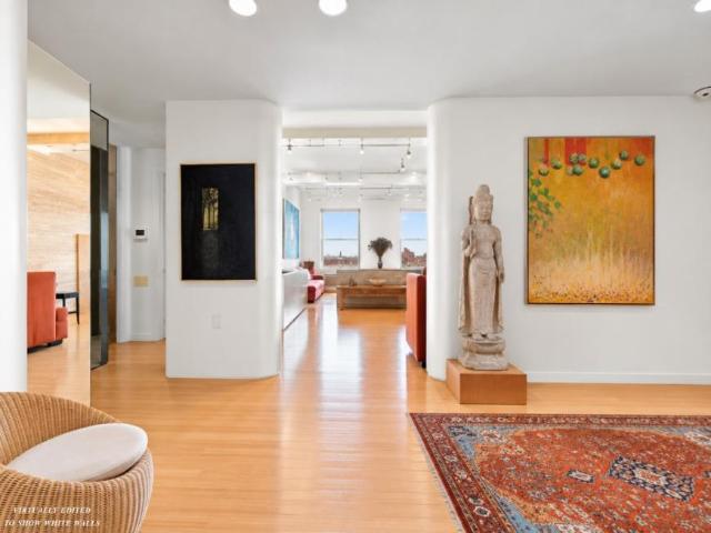 Apartment for sale in Manhattan Community Board 8, New York