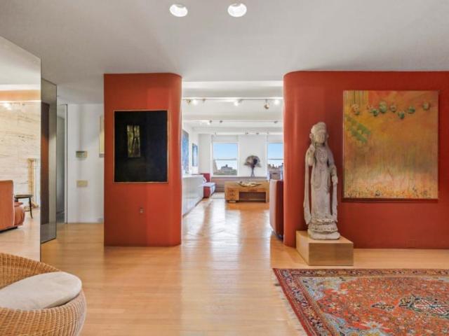 Apartment for sale in Arverne, New York