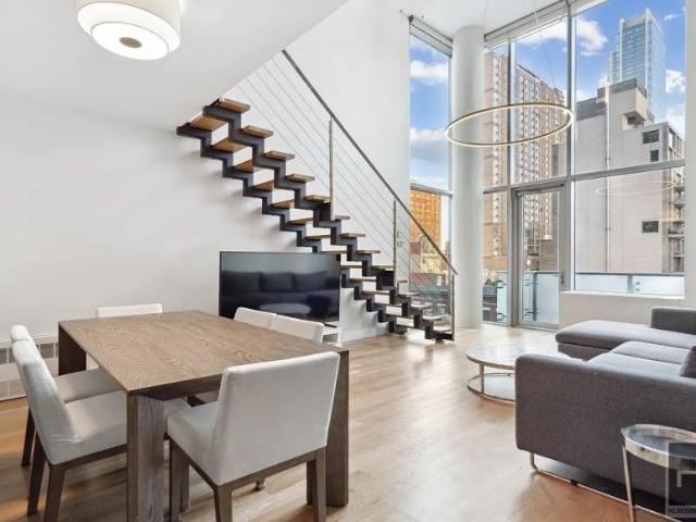 Condo for sale in Arverne, New York