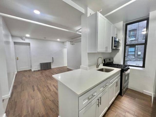 Room for rent in Arverne, New York
