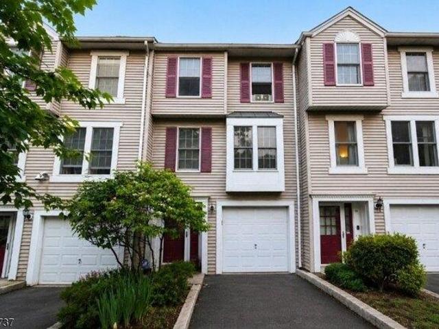 Condo for sale in Newark, New Jersey