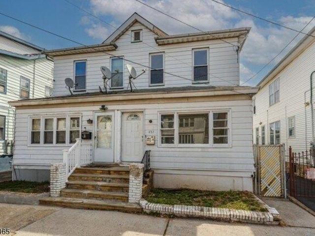 House for sale in Newark, New Jersey