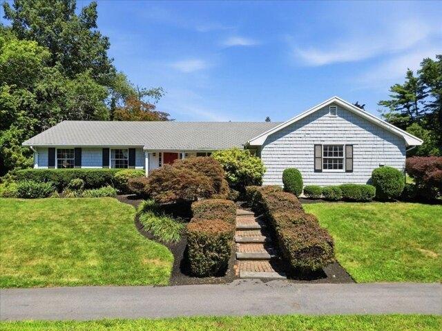 House for sale in Byfield, Massachusetts