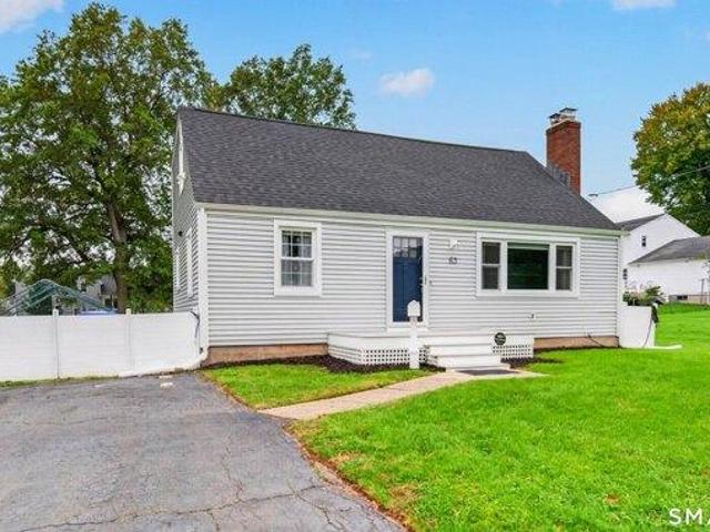 House for sale in Newington, Capitol Planning Region