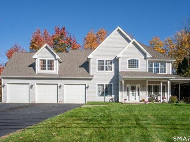 House for sale in Foxboro, Newington