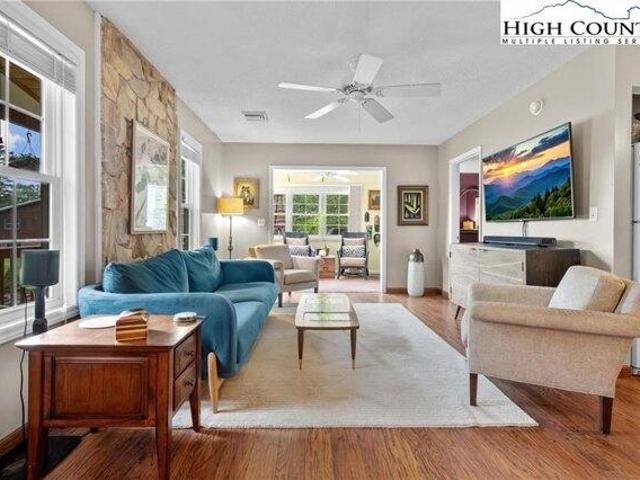 House for sale in Newland, North Carolina