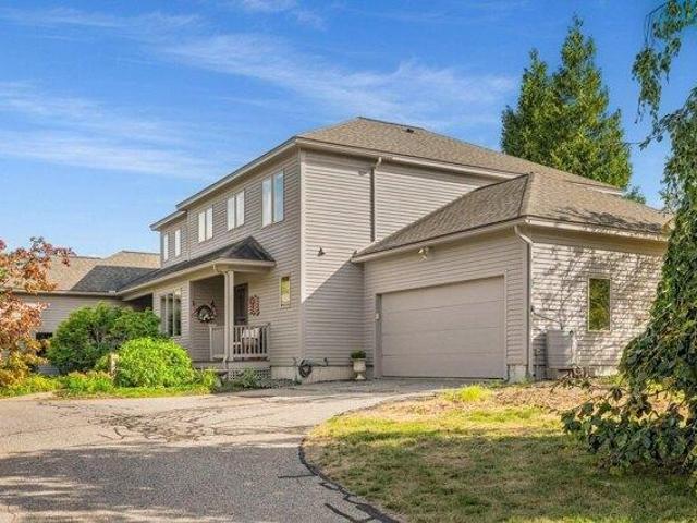House for sale in Moody Point on Great Bay, Newmarket