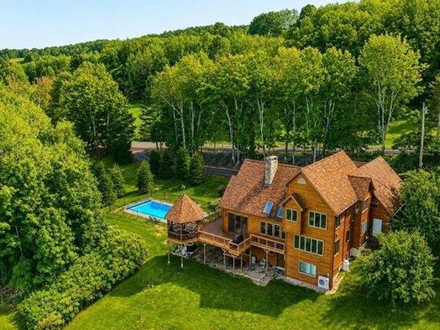 House for sale in Newport, Vermont