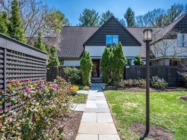 Condo for sale in Auburndale, Massachusetts