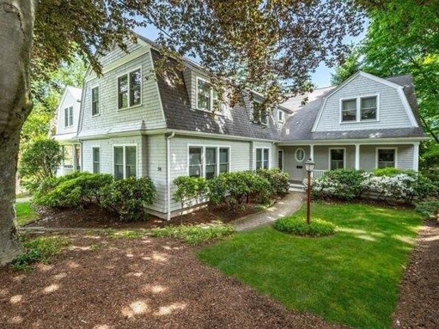 Condo for sale in Auburndale, Massachusetts