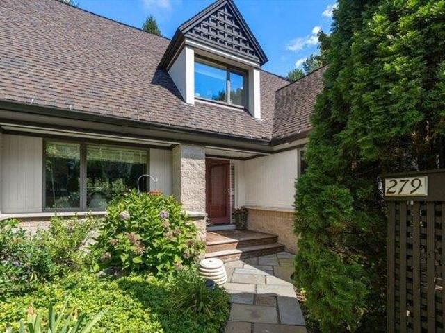 Condo for sale in Auburndale, Massachusetts