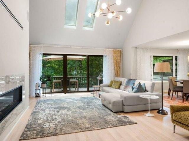 Condo for sale in Newton Highlands, Newton