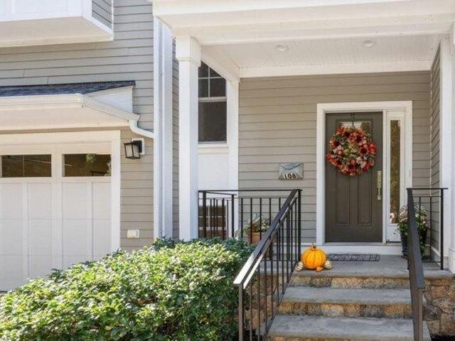 Condo for sale in Auburndale, Massachusetts