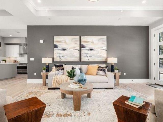 Condo for sale in Four Corners, Newton