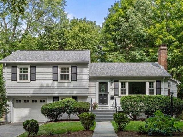 House for sale in Newton Highlands, Newton
