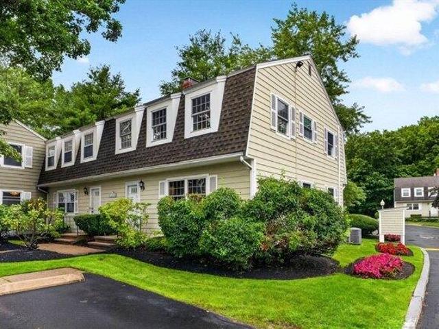 Condo for sale in Auburndale, Massachusetts