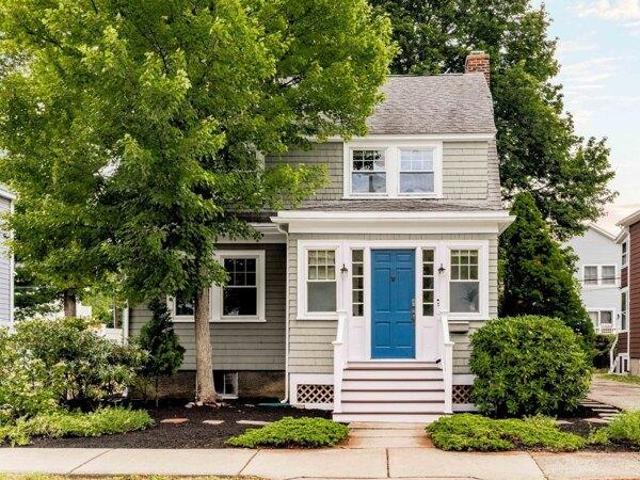 House for sale in West Newton, Newton