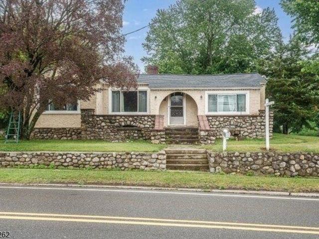 House for sale in Newton, New Jersey