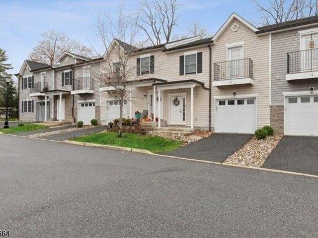 Condo for sale in Newton, New Jersey