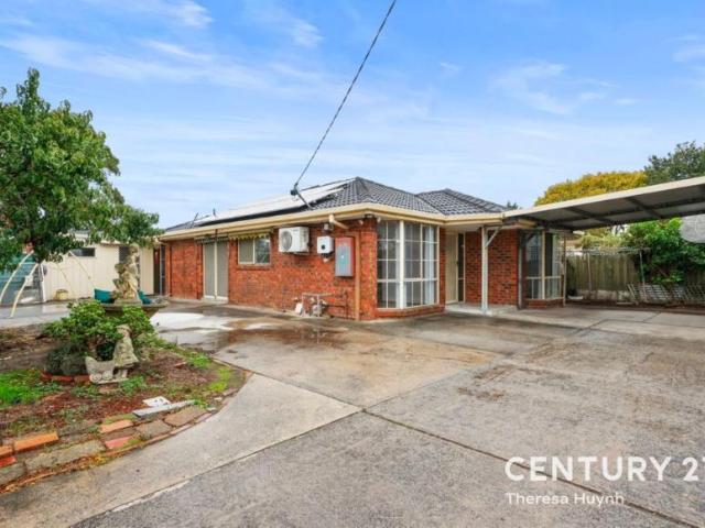 Apartment for sale in Camerons Creek, Victoria