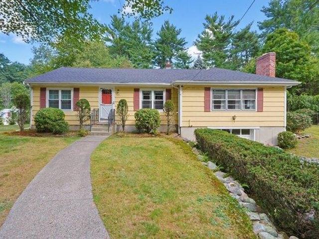 House for sale in Highland Lake, Norfolk