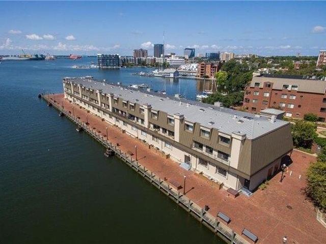 Condo for sale in Norfolk