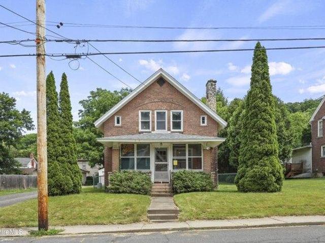 House for sale in Braytonville, North Adams