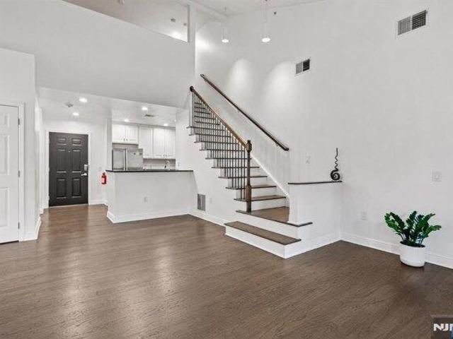 Condo for sale in Hudson, New Jersey