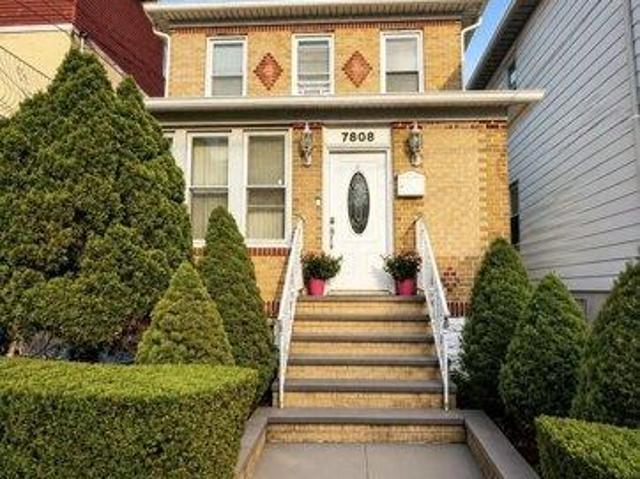 House for sale in Hudson, New Jersey