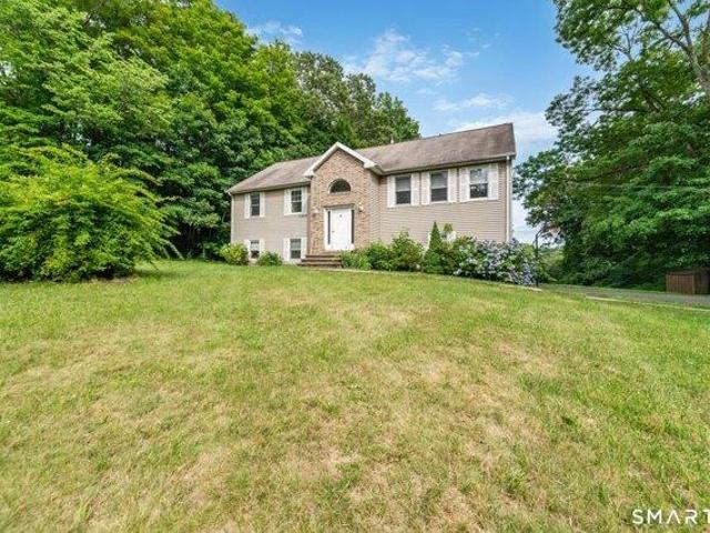 House for sale in North Branford, Connecticut