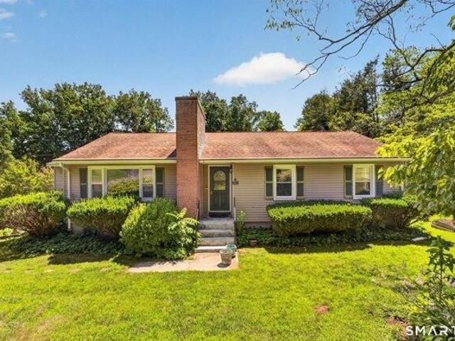 House for sale in North Branford, Connecticut