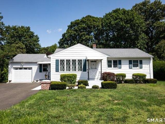 House for sale in North Haven, South Central Connecticut Planning Region
