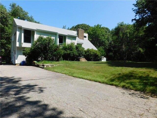 House for sale in Annaquatucket, North Kingstown