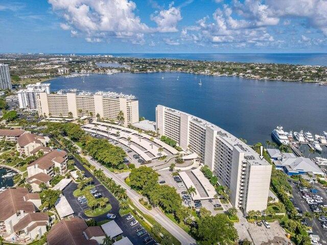 Condo for sale in North Palm Beach, Florida