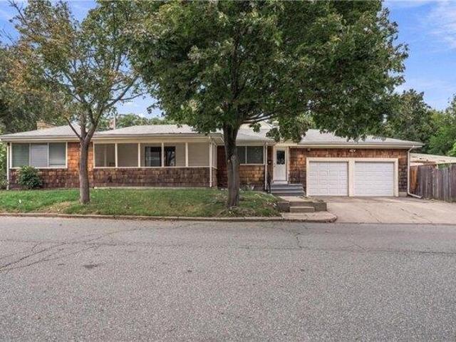 House for sale in North Providence, Providence County