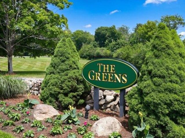 Condo for sale in North Reading, Massachusetts